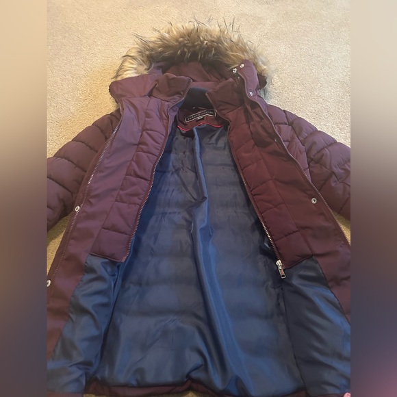 TOMMY HILFIGER Women's Faux-Fur-Trim Hooded Puffer Coat Maroon- Size Large - Picture 3 of 4